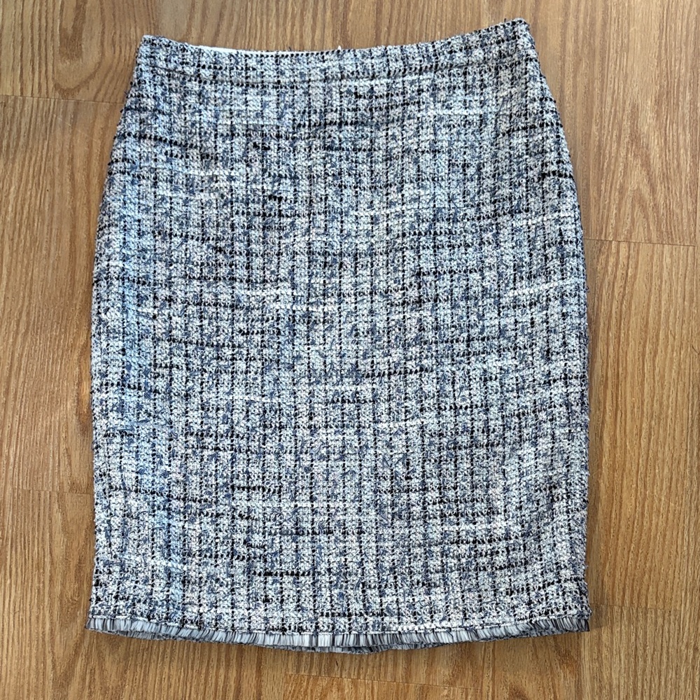 Ann Taylor Textured Pencil Skirt